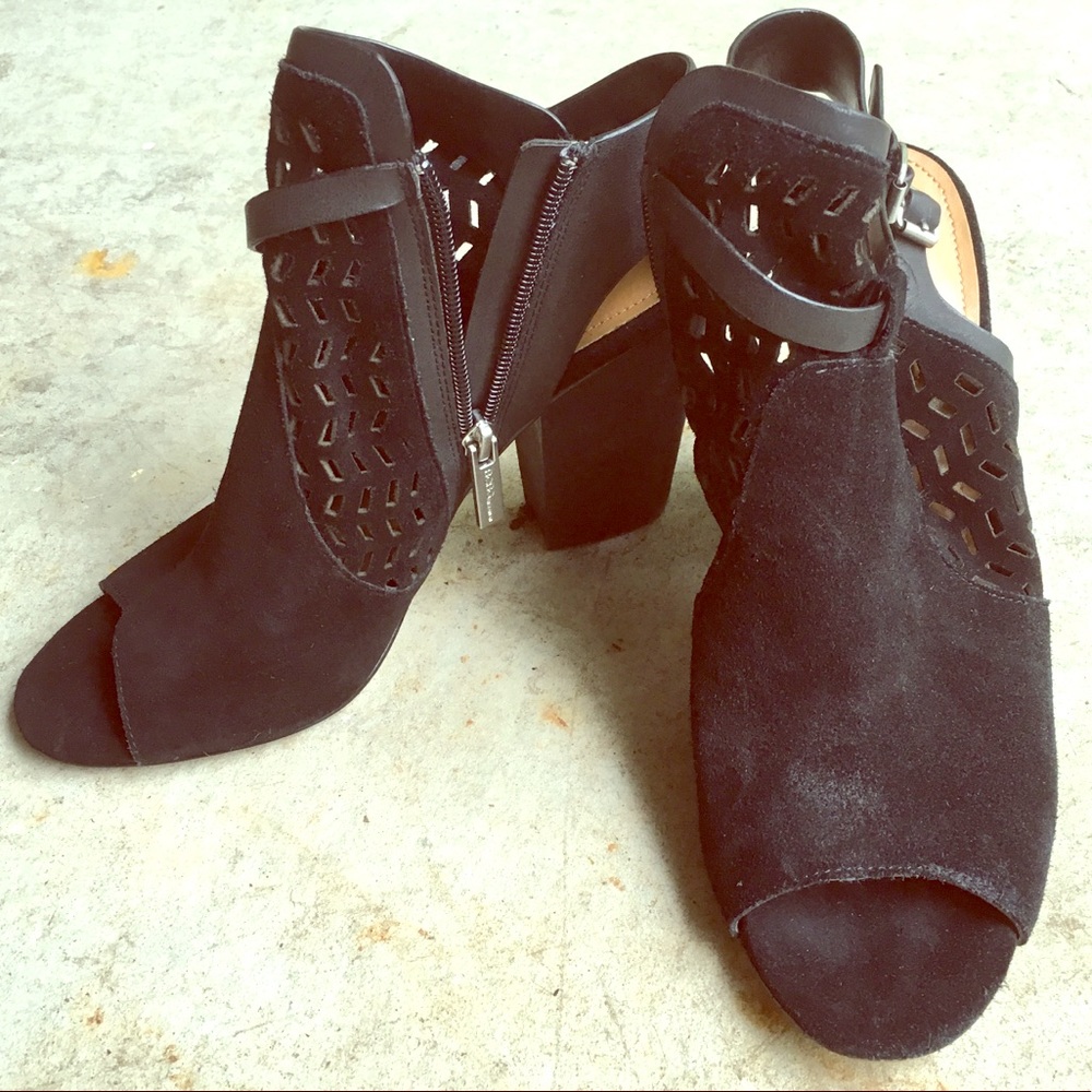 BCBG peep-toe bootie (EUC)